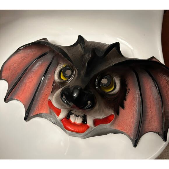 Cesar Other - Vintage 1960s 1970s Cesar Style Halloween Plastic Mask Rare Vampire Bat